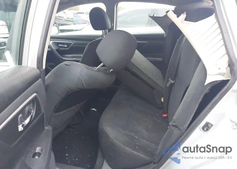 2015 Nissan Altima 2.5/2.5 S/2.5 Sl/2.5 Sv z USA, uszkodzony, nr VIN 1N4AL3AP2FN383868